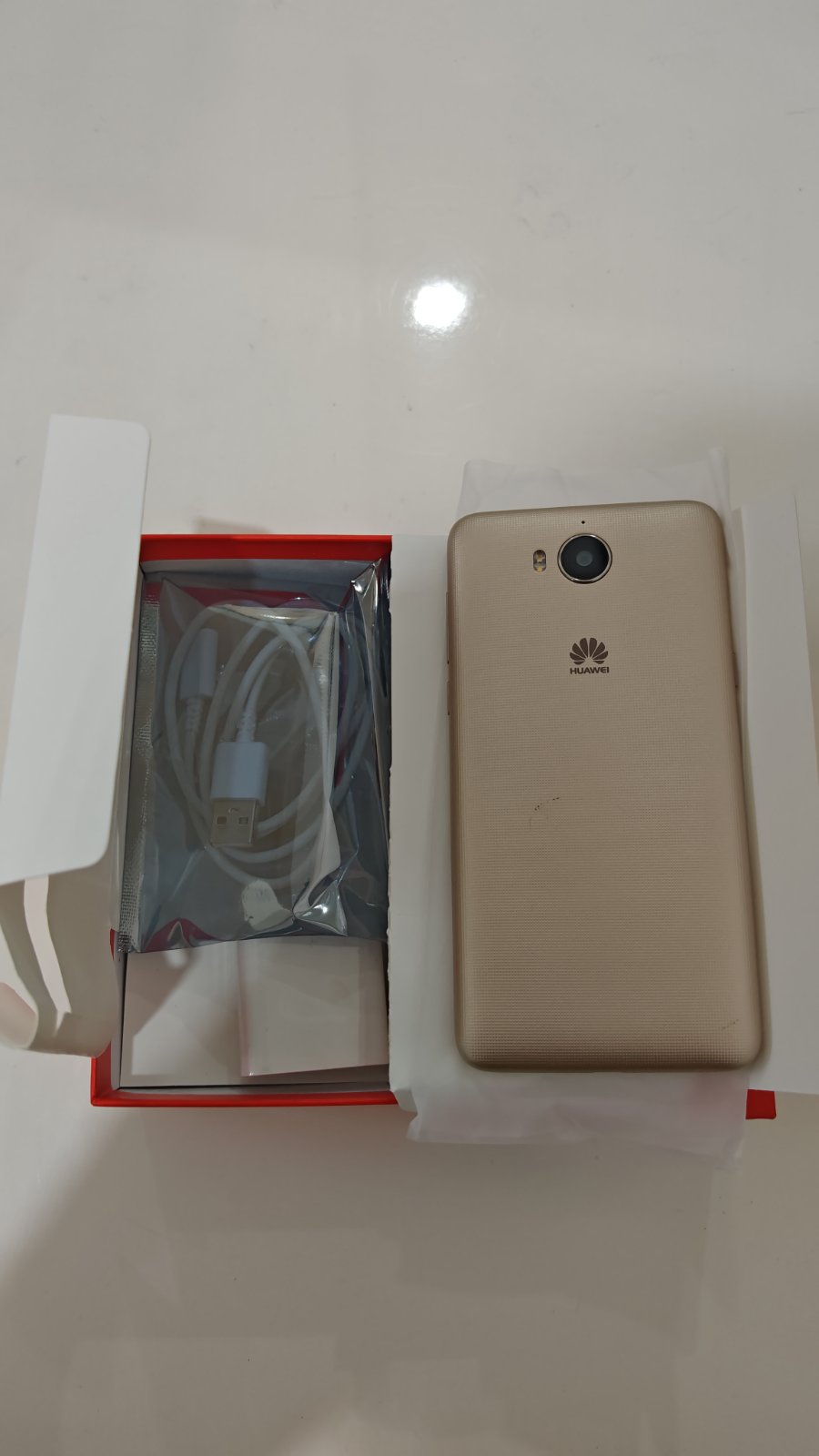 Huawei_Y6GoldBack